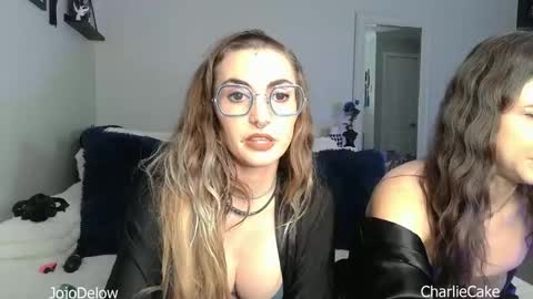 Charlie Cake online show from November 21, 1:28 am