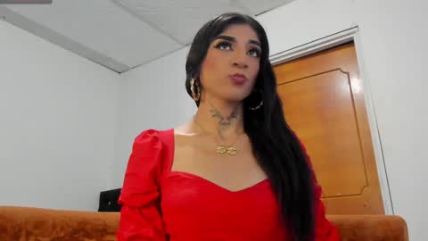 Chloe Evanx  online show from December 17, 7:37 pm