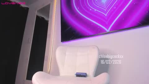 Im Chloe    independent account      online show from February 17, 4:53 am