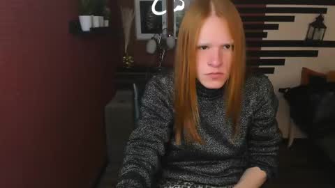 Chloe online show from November 28, 1:34 pm