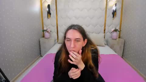 chrisybev online show from June 21, 9:18 pm