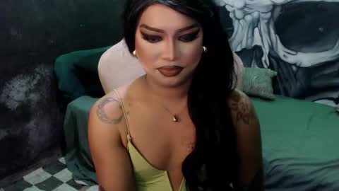 Snapshot of cj_parker69 chatting on October 17, 6:44 pm QUEEN CESS online show from October 17, 6:44 pm