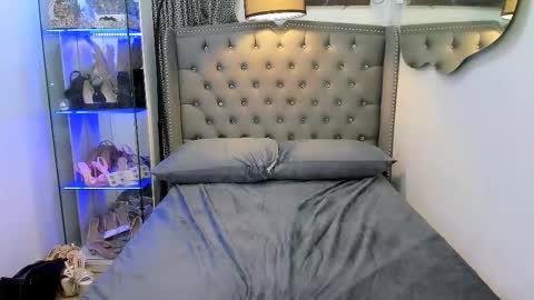 Naughty Claudia online show from September 12, 5:40 pm