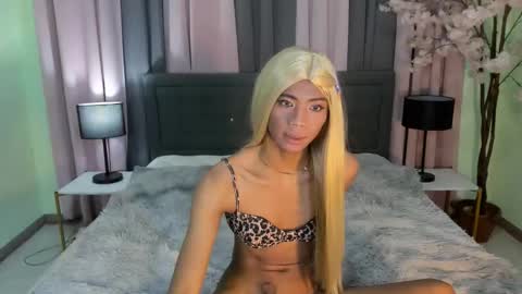 corazon_monstercock69 online show from April 25, 10:08 am