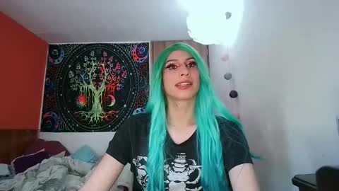 Snapshot of cosmic_crystal chatting on February 10, 8:31 pm cosmic_crystal online show from February 10, 8:31 pm