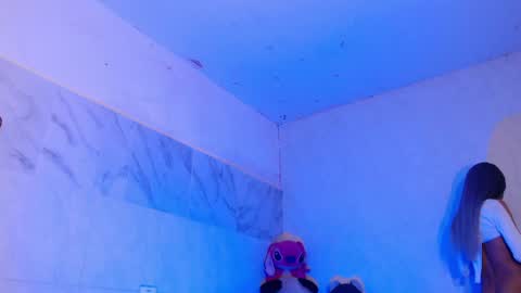 ALEXA  KIM online show from April 22, 8:38 pm