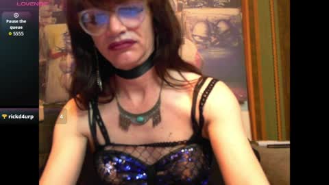 CrazyJuny online show from April 6, 12:31 am