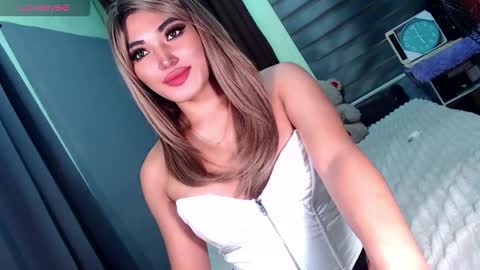 Celine online show from October 28, 10:02 am