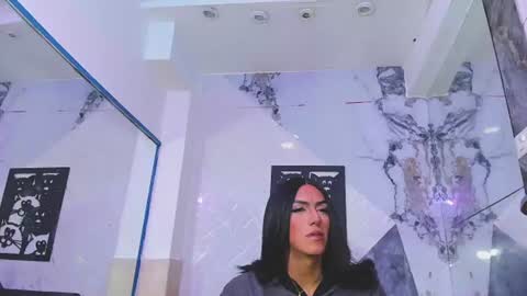 crhistofer_ online show from July 16, 2:28 am