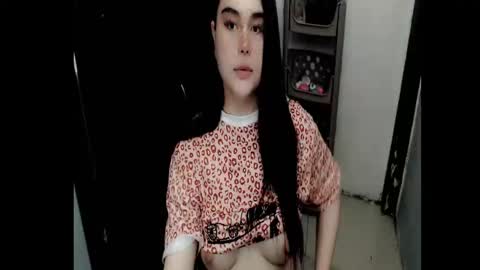 Snapshot of cute_candace chatting on October 18, 9:29 pm indianadollbaby online show from October 18, 9:29 pm