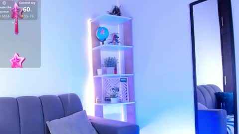 Cute horny1 online show from March 2, 12:45 pm