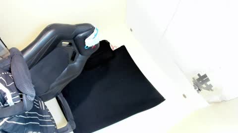 cute_kyanaxx online show from April 10, 8:42 am