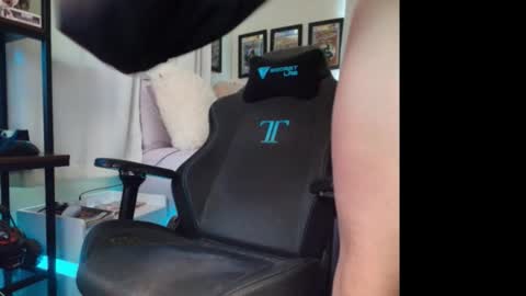 Sandra Love online show from October 22, 2:19 pm