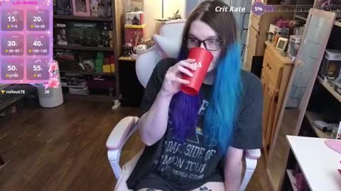 Snapshot of cutie_velvette chatting on October 23, 4:44 pm Cutie Velvette online show from October 23, 4:44 pm