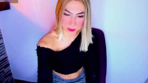 dani online show from February 9, 7:16 am