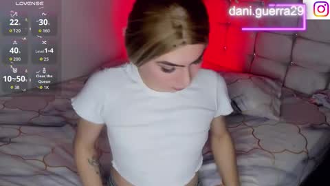 dani online show from October 17, 11:19 pm