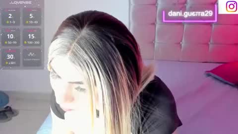 dani online show from February 19, 6:32 am