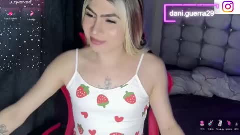 dani online show from April 22, 2:51 am