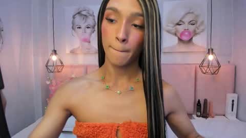    online show from November 20, 2:45 am