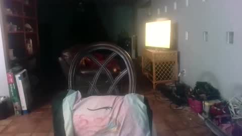 darla_darling1222101 online show from April 1, 4:25 am