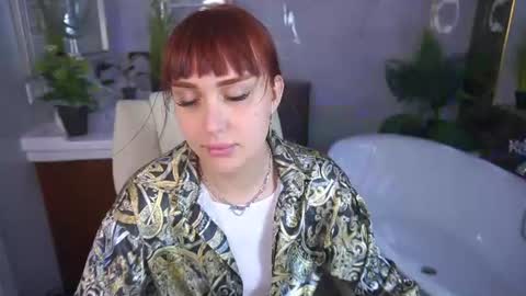 DawnGwin      Sasha online show from July 25, 7:06 am