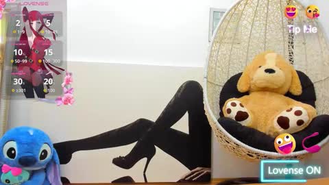 denychantall online show from February 19, 2:08 am