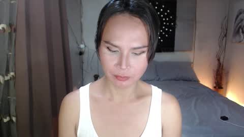 Snapshot of devine_g chatting on February 7, 1:58 am Igat online show from February 7, 1:58 am