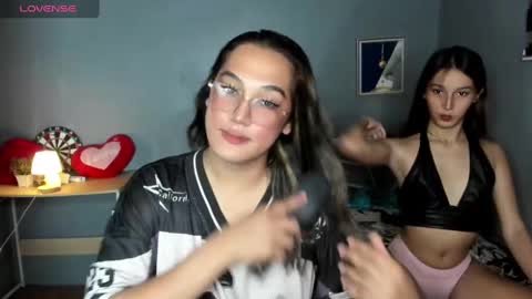 Snapshot of diamond_foxy chatting on February 16, 5:59 am Wency online show from February 16, 5:59 am