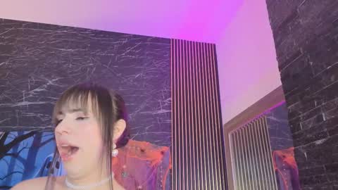 Snapshot of diosaa_golden chatting on October 10, 8:43 pm DIOSA online show from October 10, 8:43 pm
