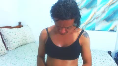 dirty_culona online show from March 22, 11:42 pm