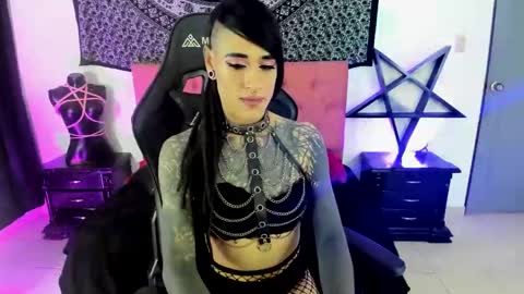 ONIX  online show from February 4, 8:28 pm