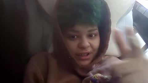 dizzinsweatyy online show from February 2, 5:45 pm