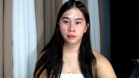 Snapshot of dreammegan chatting on December 7, 1:57 pm Stacy DONT FORGET TO FOLLOW ME AND THUMBS UP my wife samgrg2 online show from December 7, 1:57 pm