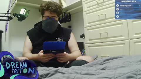 DreamTriton online show from March 1, 4:33 pm