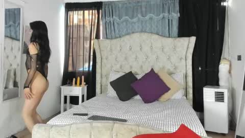 Dulce Alexandra online show from June 12, 9:03 pm