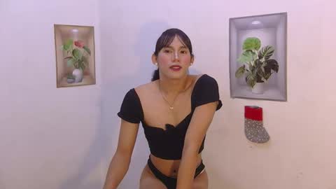 dy_namite online show from February 12, 6:47 pm