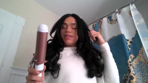 Dynasty online show from December 14, 6:41 pm