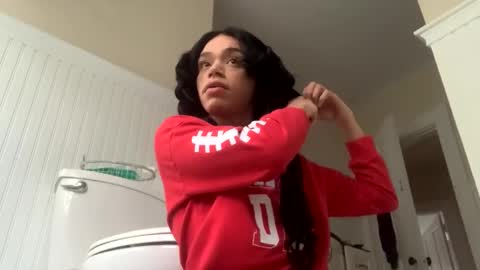 Dynasty online show from December 19, 8:55 pm