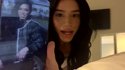 Dynasty online show from January 4, 8:37 pm