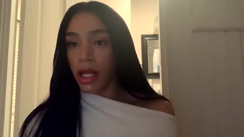 Dynasty online show from January 11, 11:02 pm