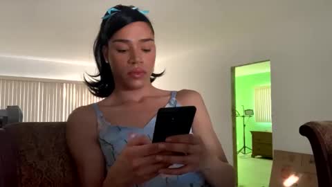 Dynasty online show from February 20, 10:04 pm