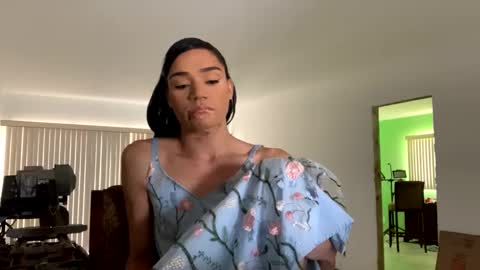 Dynasty online show from February 22, 4:40 pm