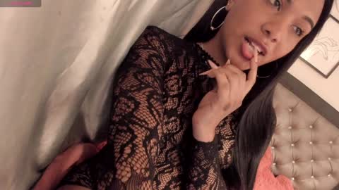 Snapshot of ebonyskinn chatting on January 11, 8:33 am ebonyskinn online show from January 11, 8:33 am