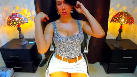 Snapshot of ellajanes chatting on February 20, 6:24 pm ellajanes online show from February 20, 6:24 pm