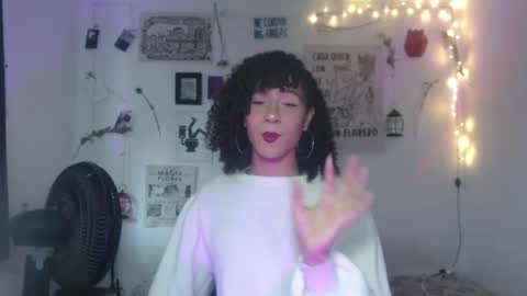 Snapshot of ellis_flowers chatting on September 29, 7:02 pm . online show from September 29, 7:02 pm