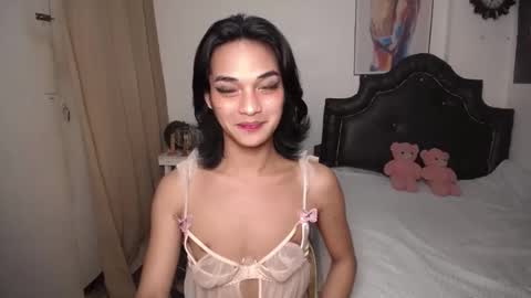 ELLORREY online show from March 6, 11:37 am