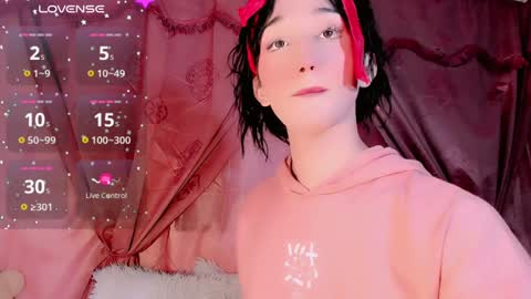 Snapshot of emely_rous chatting on December 14, 6:46 am Emely Rous online show from December 14, 6:46 am