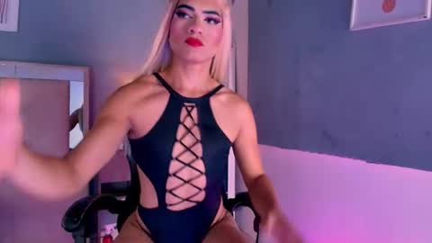 emily_castillo1_ online show from July 14, 4:50 am