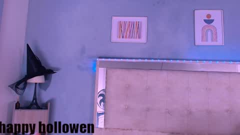 Snapshot of emily_castillo_1 chatting on October 17, 6:39 am emily_castillo_1 online show from October 17, 6:39 am