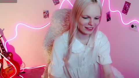 Lia online show from September 10, 5:23 pm